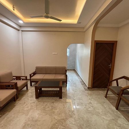 Srirangam Nandavanam Service Apartments Tiruchirappalli Екстер'єр фото
