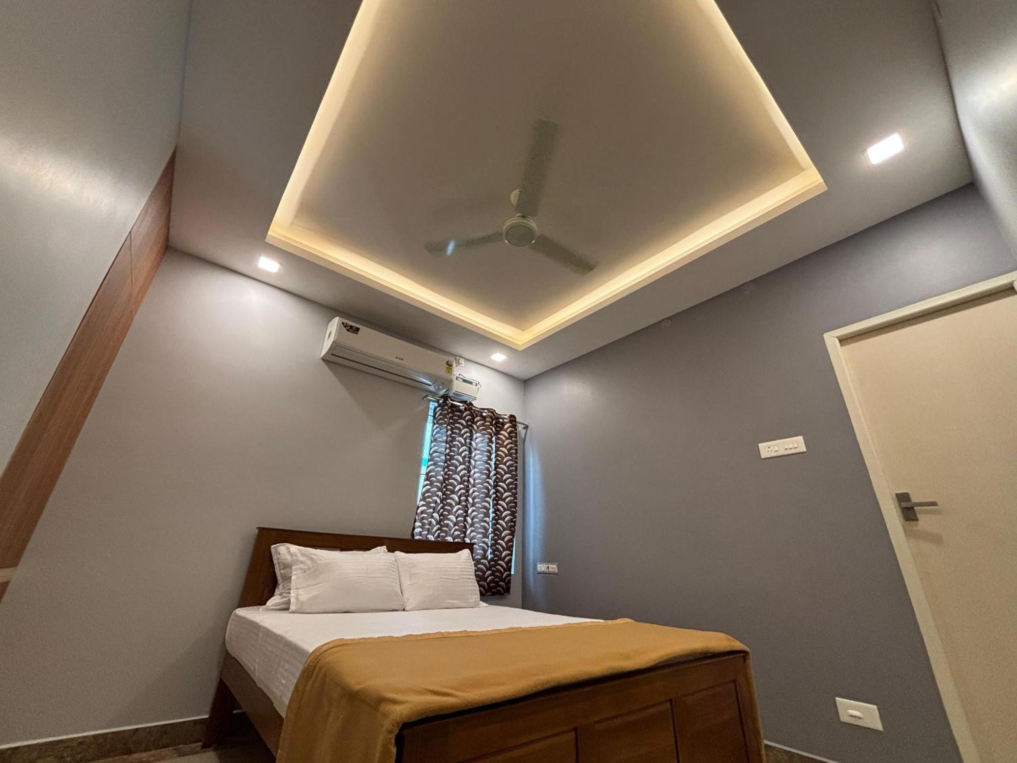Srirangam Nandavanam Service Apartments Tiruchirappalli Екстер'єр фото