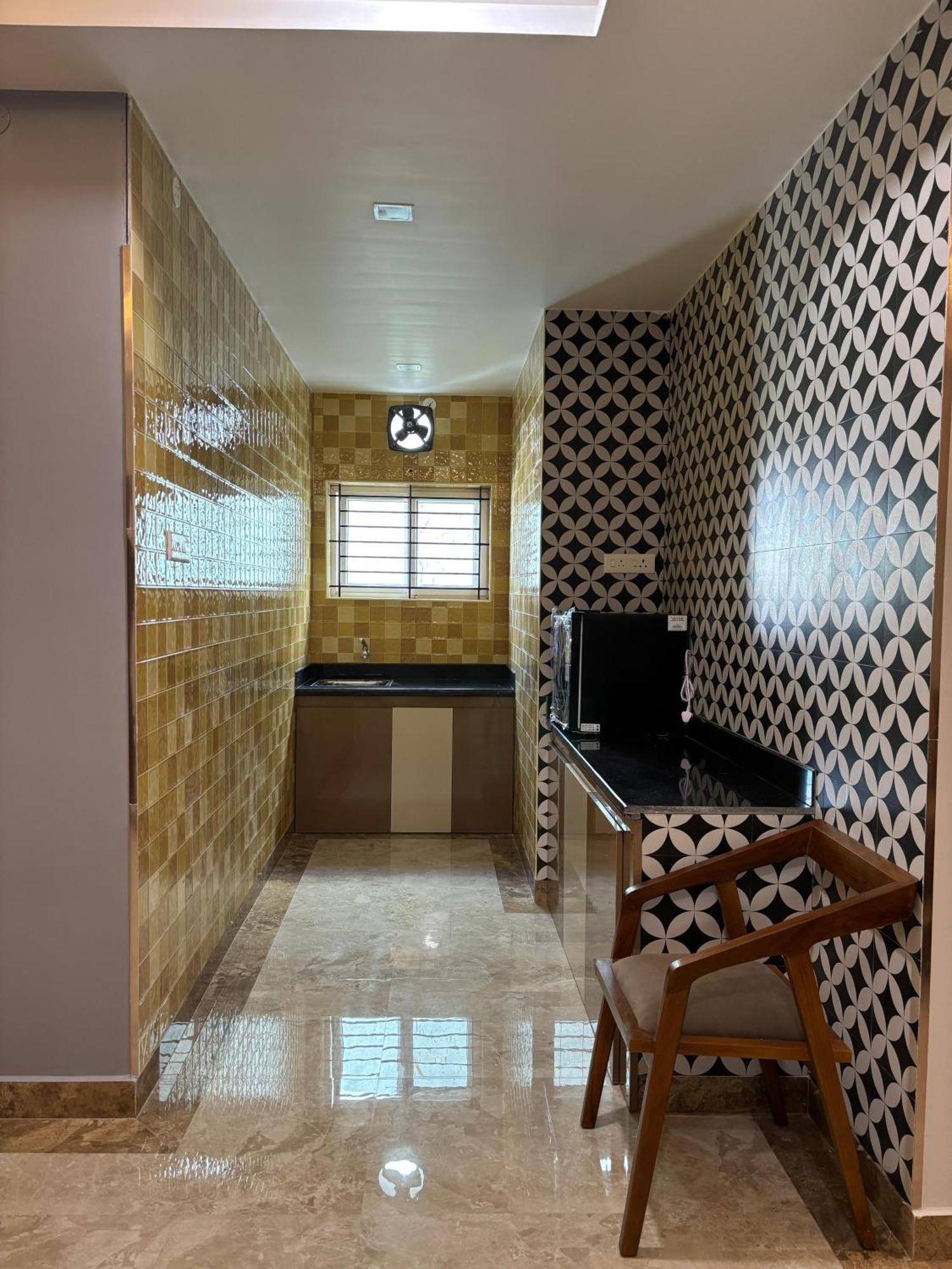 Srirangam Nandavanam Service Apartments Tiruchirappalli Екстер'єр фото