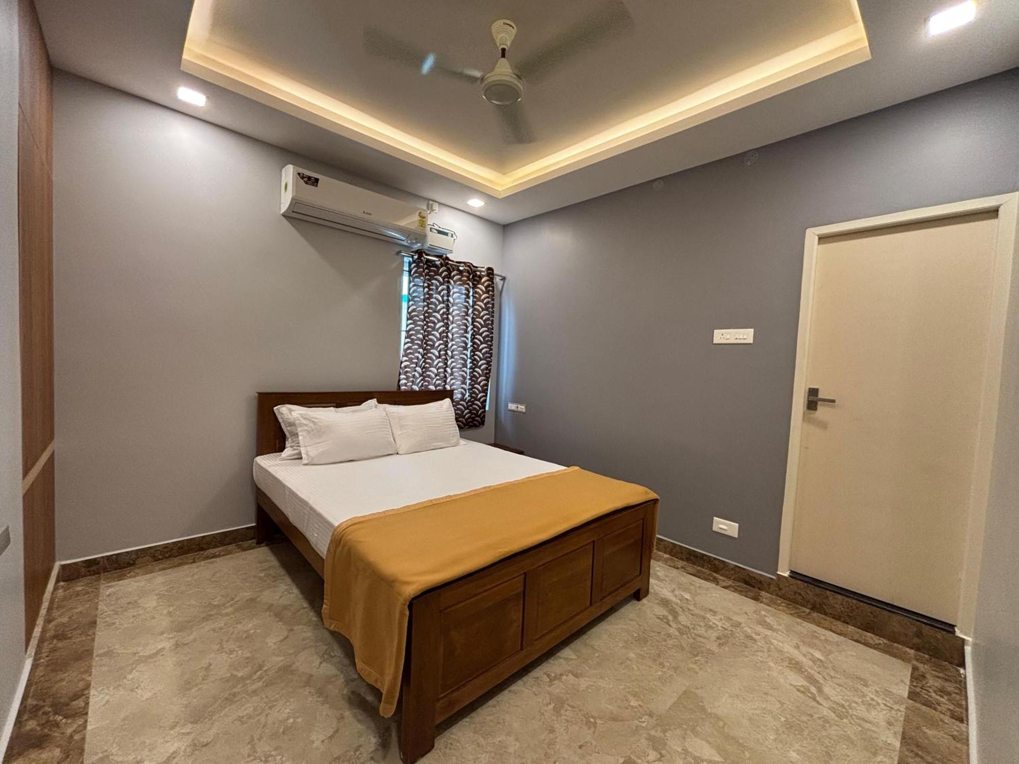 Srirangam Nandavanam Service Apartments Tiruchirappalli Екстер'єр фото