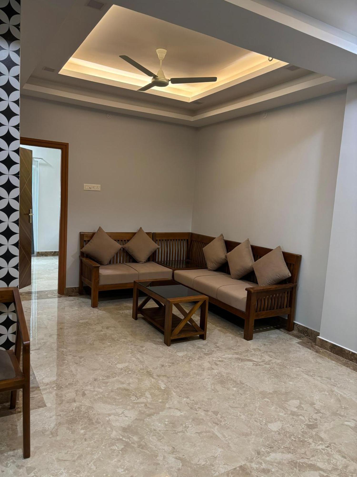 Srirangam Nandavanam Service Apartments Tiruchirappalli Екстер'єр фото