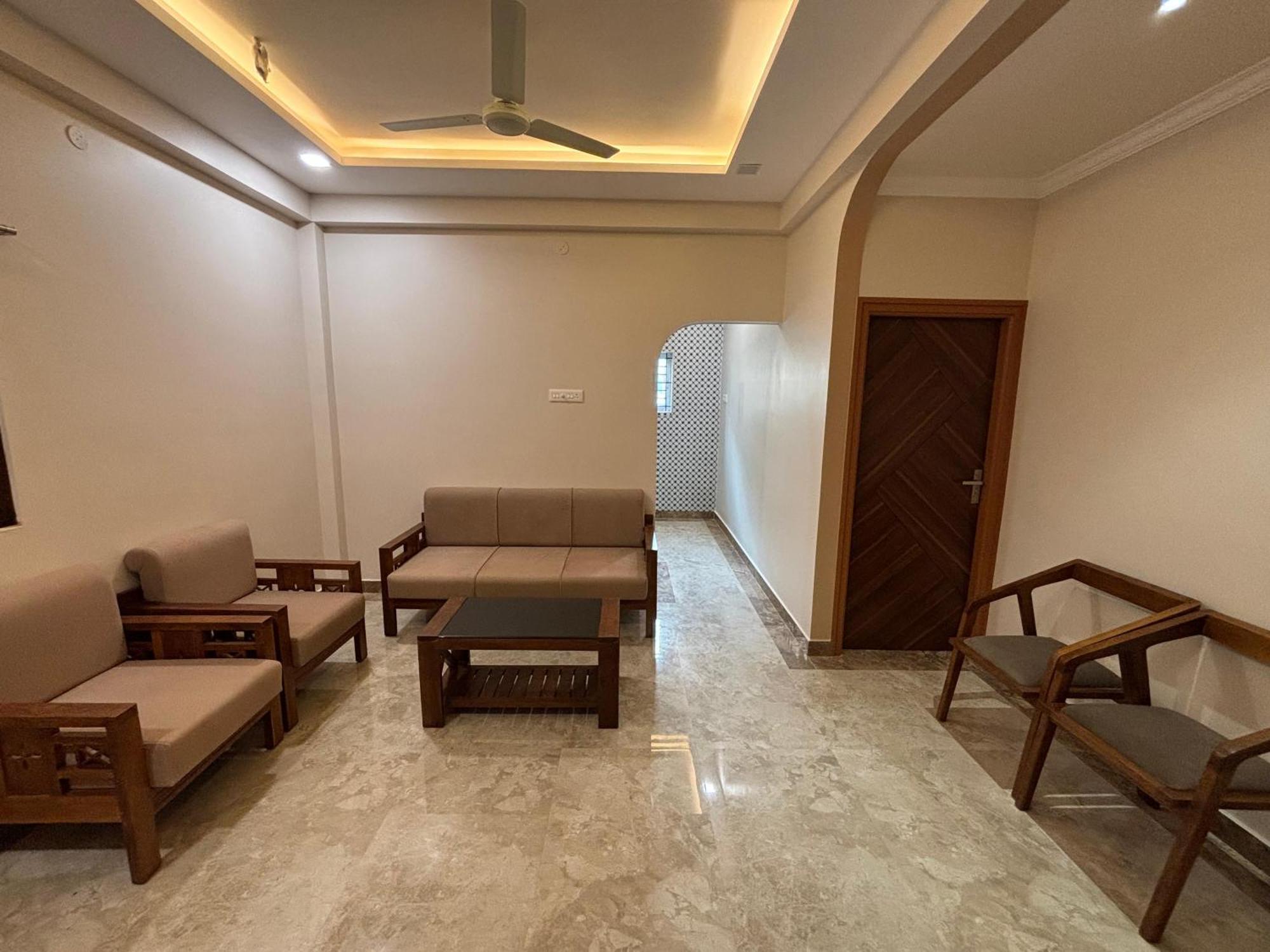 Srirangam Nandavanam Service Apartments Tiruchirappalli Екстер'єр фото